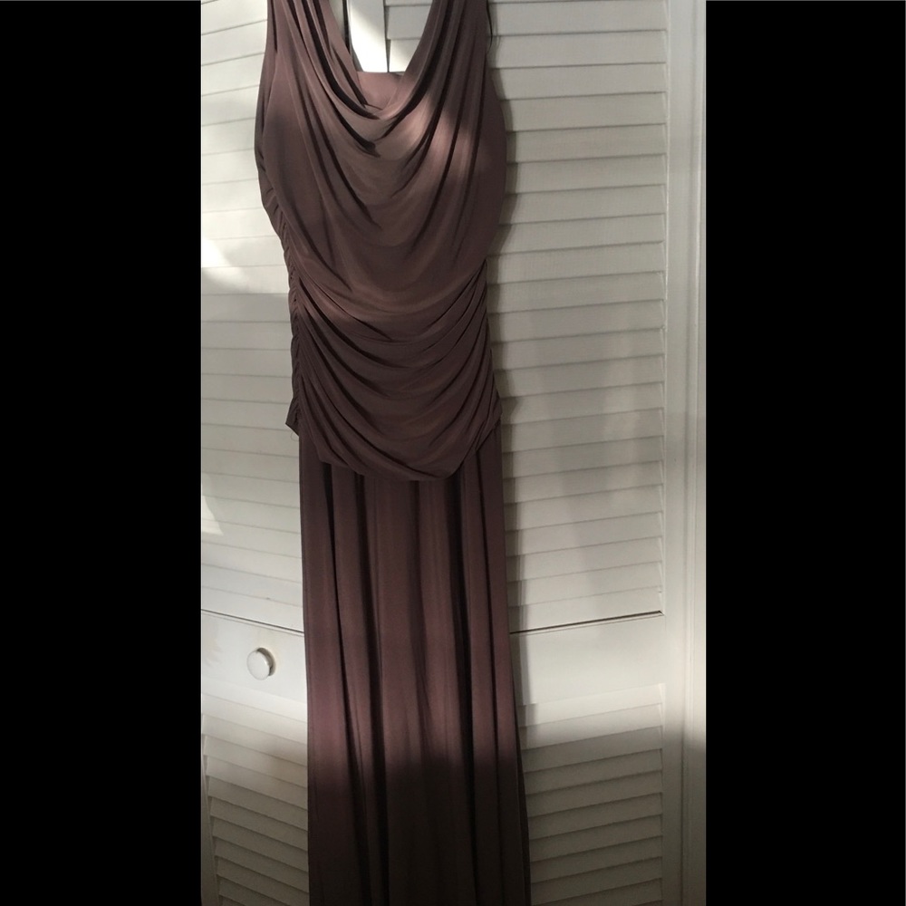 Sleeve less Evening wear